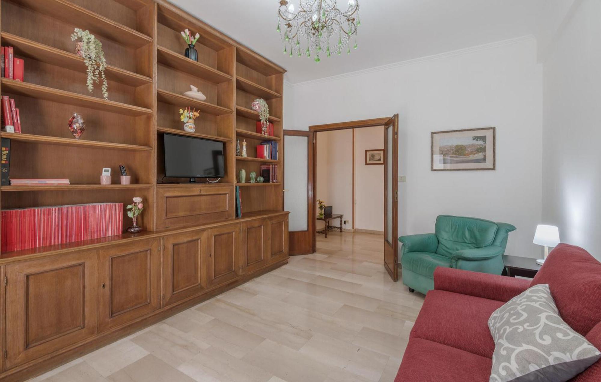 1 Bedroom Pet Friendly In *