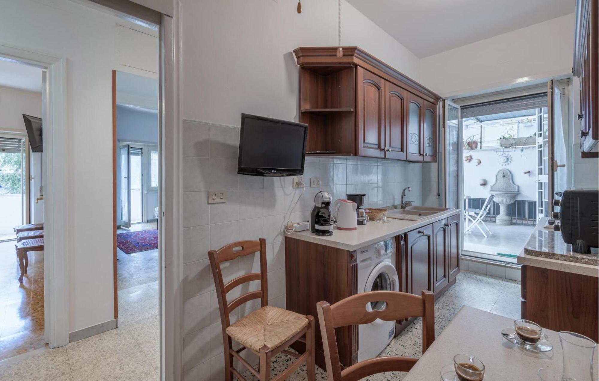 Apartment 1 Bedroom Pet Friendly In Rom