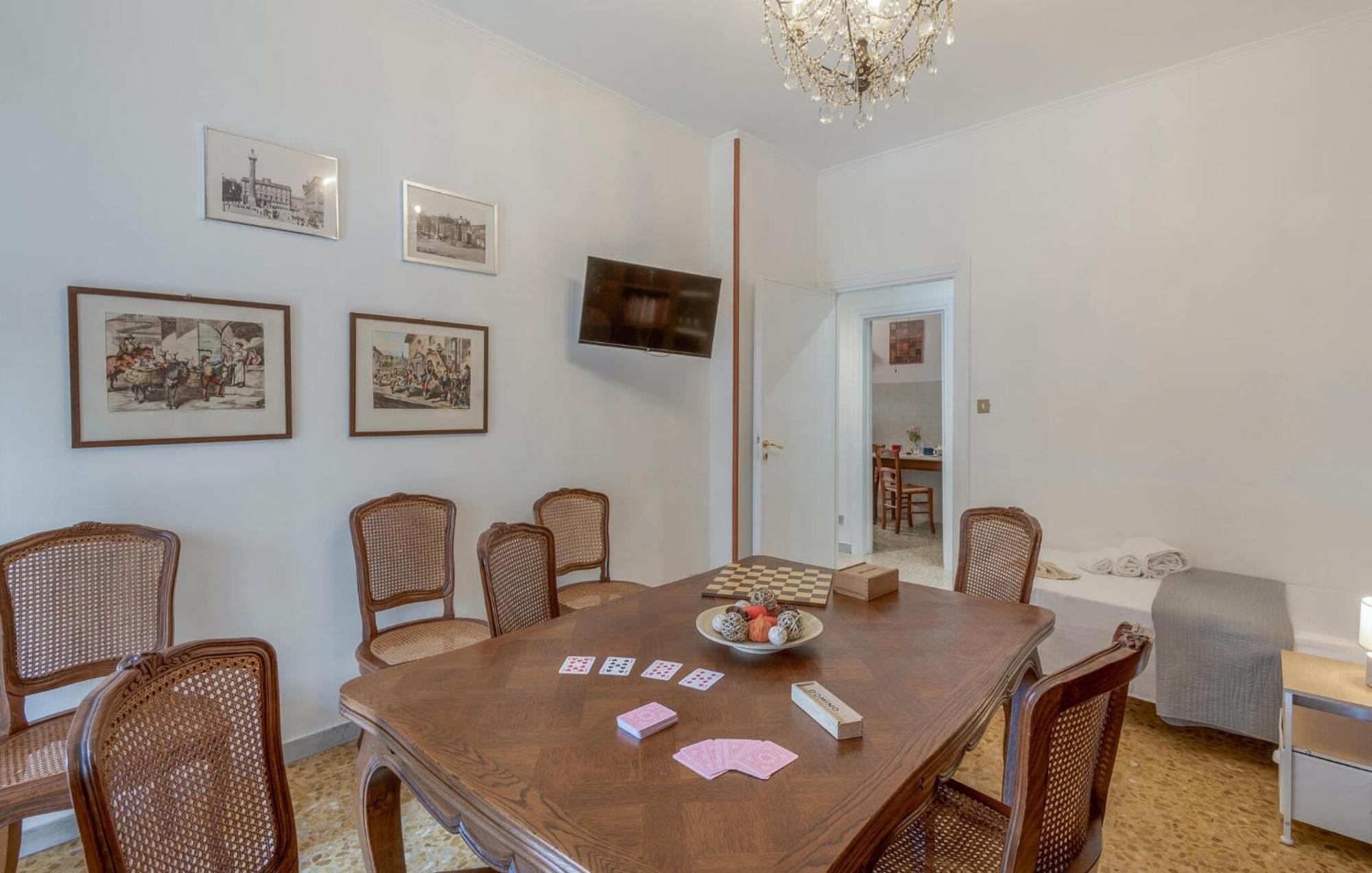 1 Bedroom Pet Friendly In Apartment